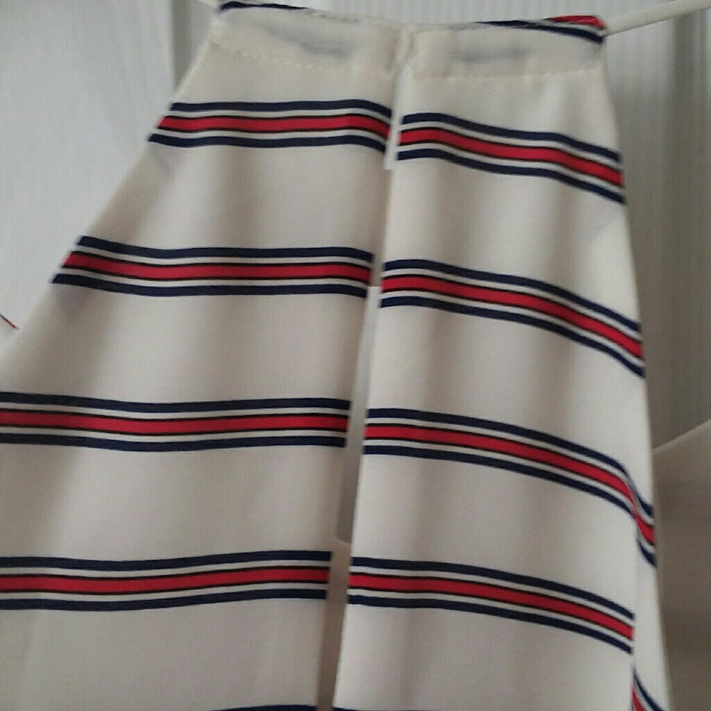 Express Striped Racerback Top - Picture 2 of 5